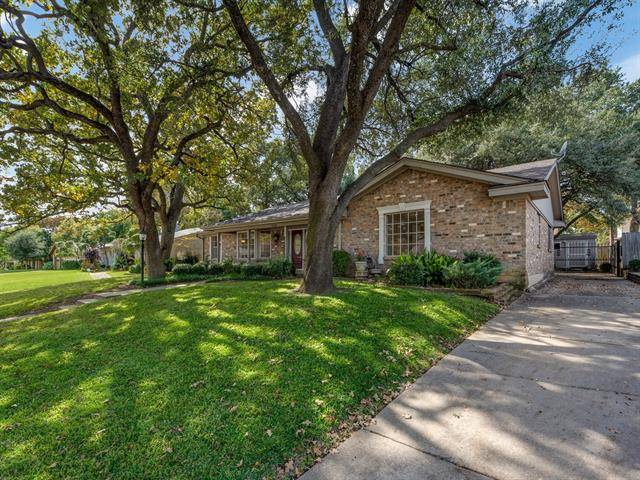 1749 Northridge Drive, Hurst, TX 76054