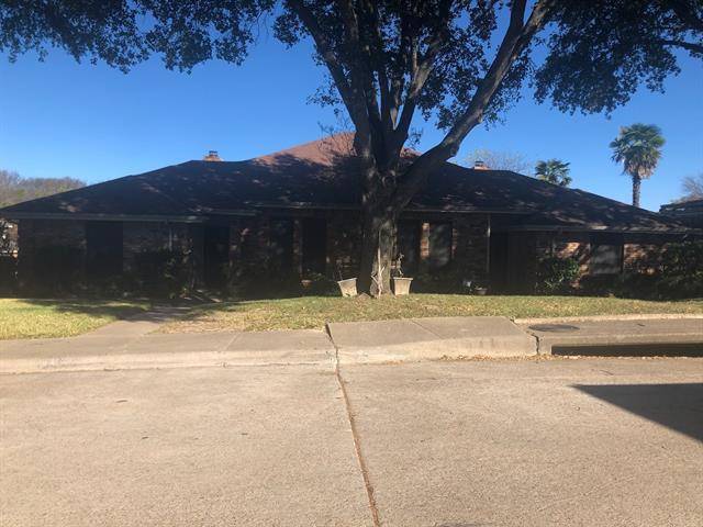 801 Summit Drive, Desoto, TX 75115