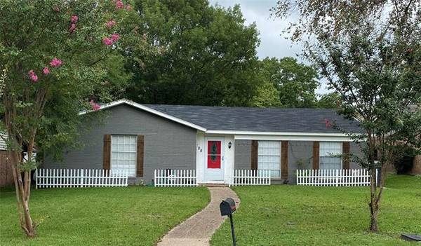 208 Hampton Avenue, Corsicana, TX 75110