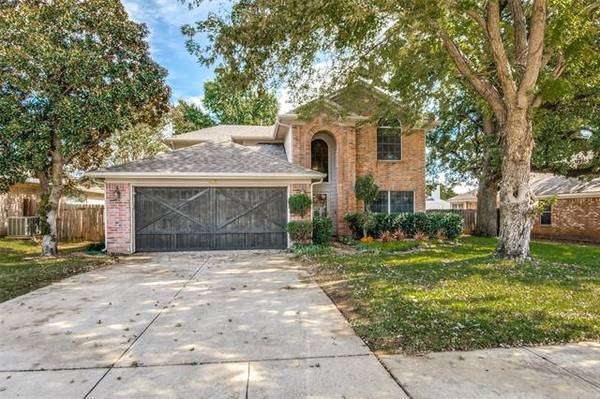 740 Winding Oak Bend, Lake Dallas, TX 75065