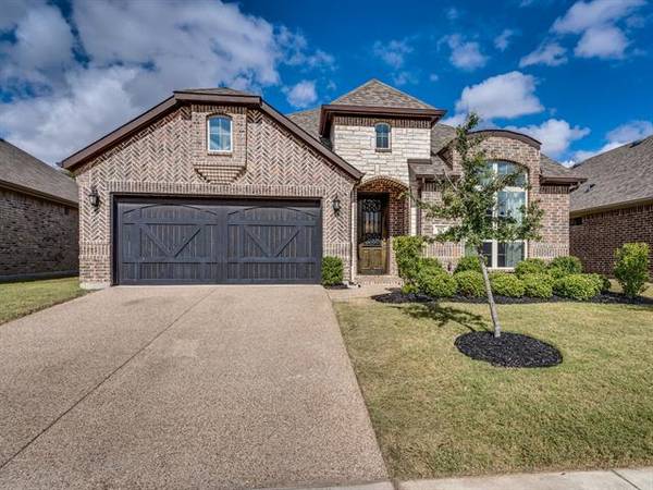 425 Bentley Drive, Midlothian, TX 76065