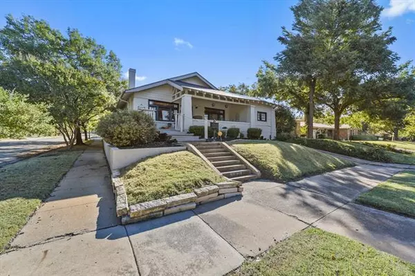 2601 Ryan Place Drive, Fort Worth, TX 76110