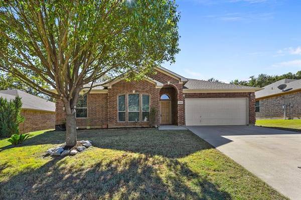 2422 Scotts Meadow Court, Weatherford, TX 76087