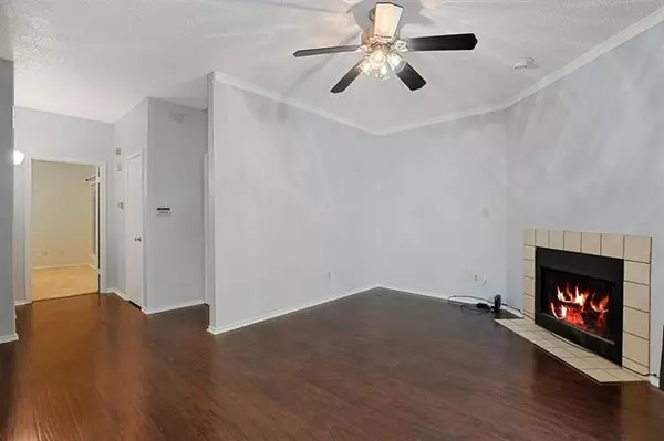 Dallas, TX 75214,7151 Gaston Avenue #410