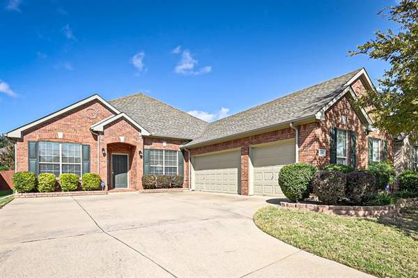 5447 Brazoria Drive, Grand Prairie, TX 75052