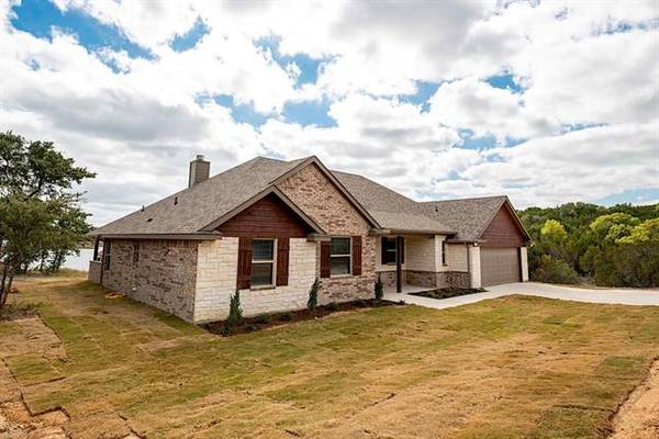 640 Sunfish Point, Bluff Dale, TX 76433