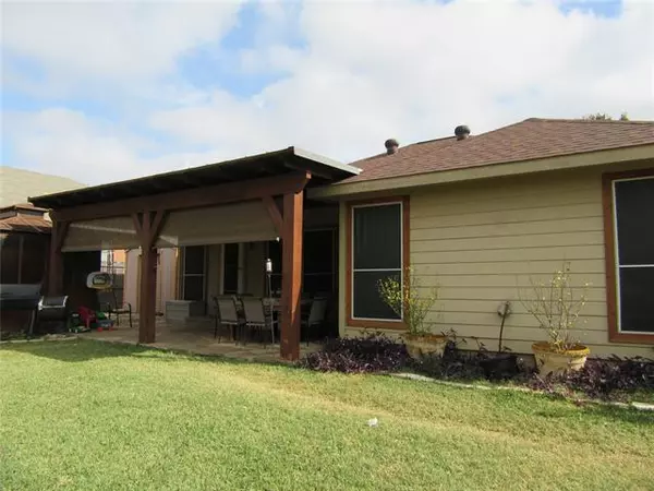 Rhome, TX 76078,136 Kensington Court