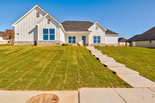 3337 Acorn Hill Trail, Weatherford, TX 76087