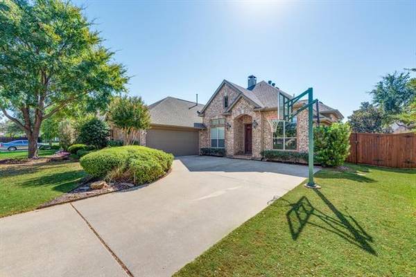 815 Shady Meadow Drive, Highland Village, TX 75077