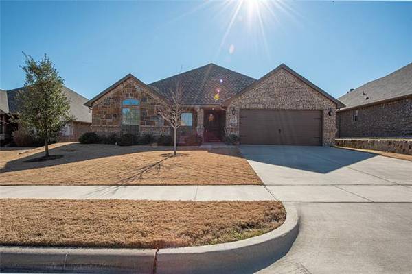 728 Paintbrush Court, Aledo, TX 76008