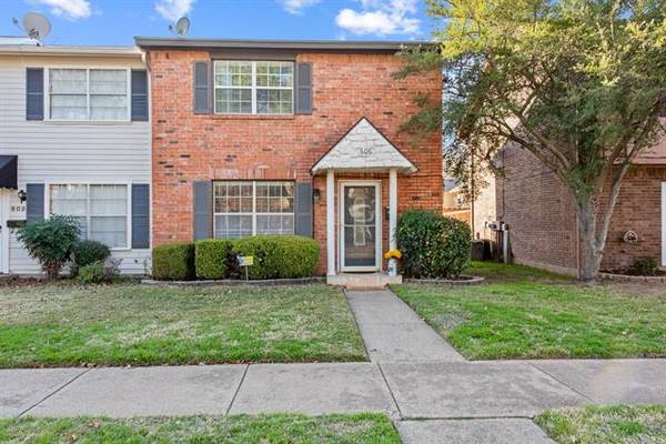 606 St Charles Court, Arlington, TX 76013