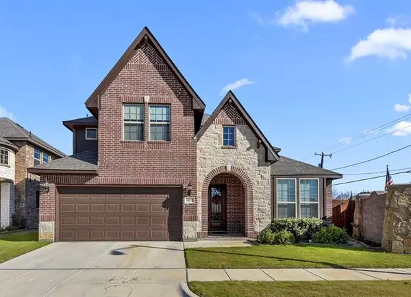 1017 Jamal Drive,  Euless,  TX 76040