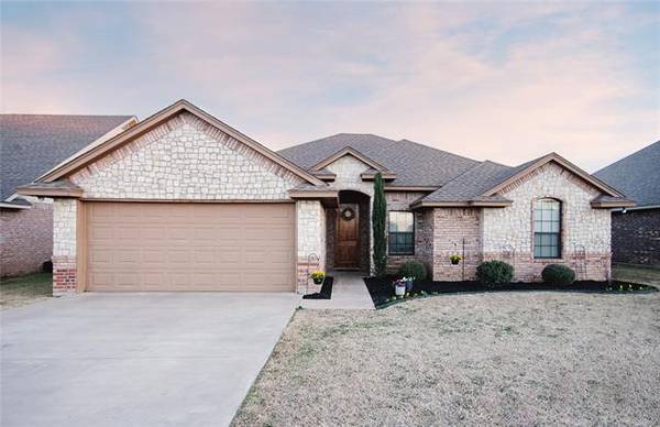 9120 Parkview Circle, Tolar, TX 76476