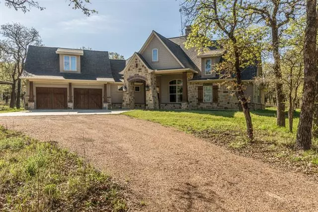 290 Norman Drive, Millsap, TX 76066