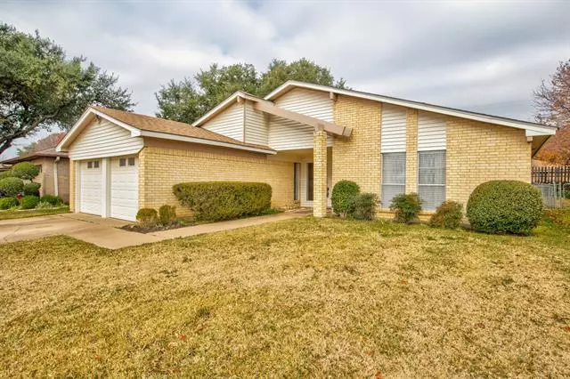 3808 Wedgworth Road S, Fort Worth, TX 76133