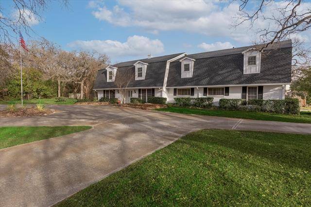 440 Cross Timbers Drive, Double Oak, TX 75077