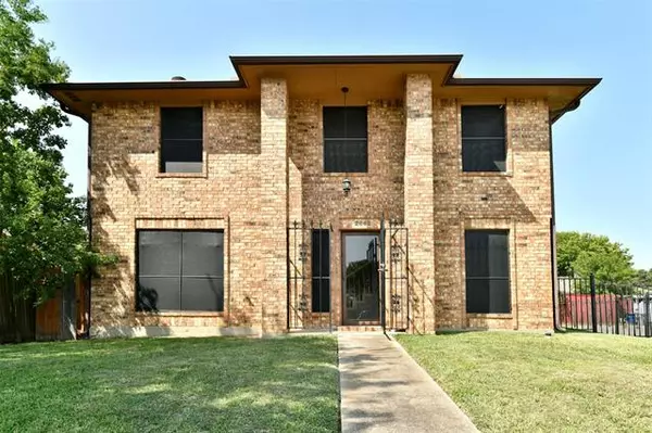 2643 Oak Bend Lane, Dallas, TX 75227