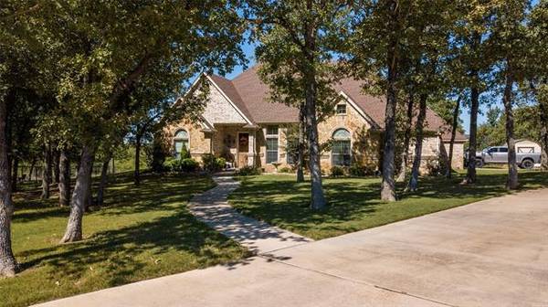 172 Overton Ridge Circle, Weatherford, TX 76088