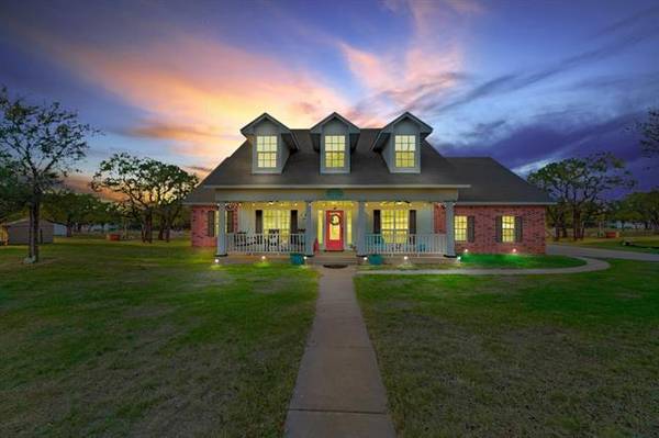 235 Single Oak Lane,  Santo,  TX 76472