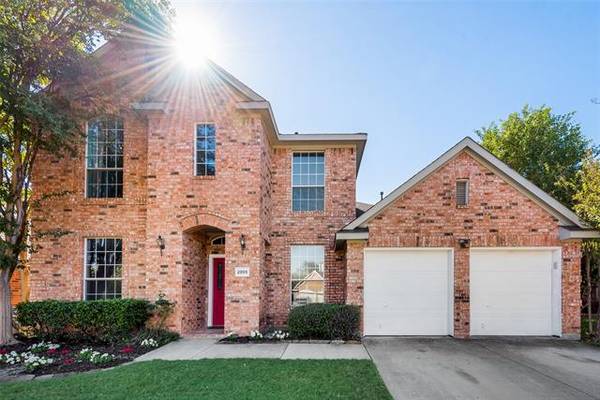 2805 Meade Drive, Grand Prairie, TX 75052