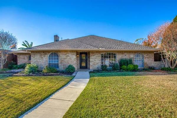 7216 Canongate Drive,  Dallas,  TX 75248