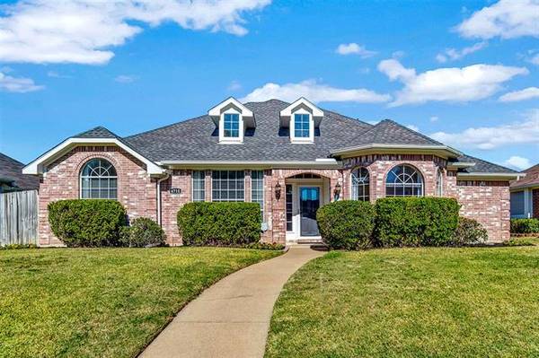 6710 Livingstone Street, Rowlett, TX 75089