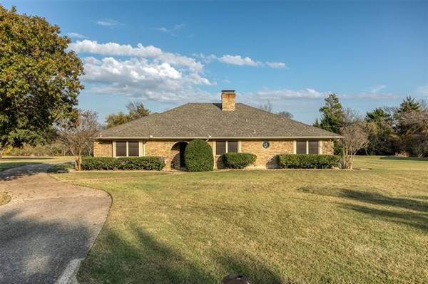 1151 Lynn Way, Waxahachie, TX 75165