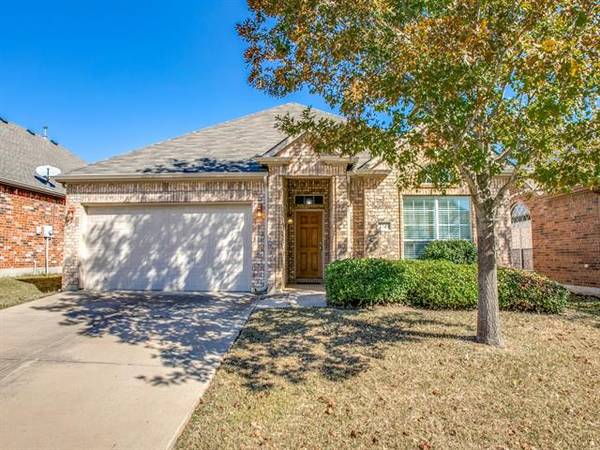 2749 Maple Creek Drive, Fort Worth, TX 76177