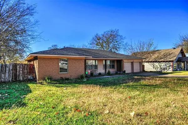 Howe, TX 75459,316 W Young Street