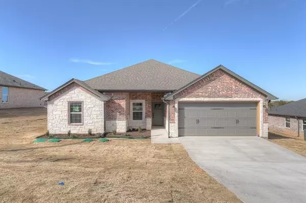 2120 Christine Drive, Granbury, TX 76048