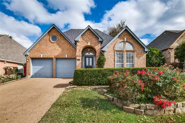 728 Olde Towne Drive, Irving, TX 75061