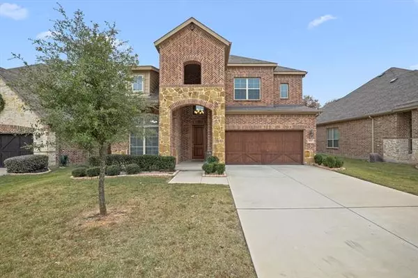 802 Bandelier Lane, Mansfield, TX 76063