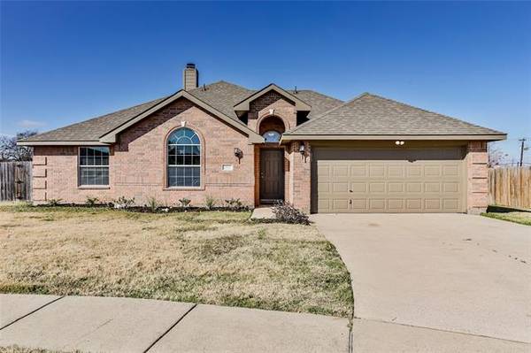 408 Hummingbird Trail, Crowley, TX 76036