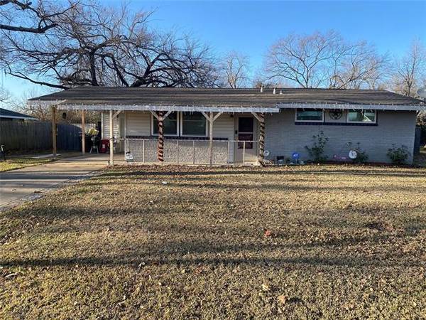 120 Daniel Drive, Kerens, TX 75144