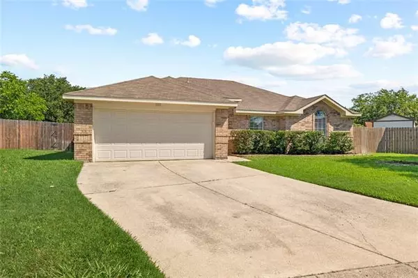 Saginaw, TX 76179,300 Willowstone Trail