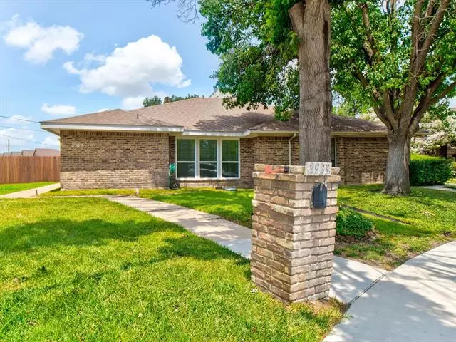 2923 Allister Street, Dallas, TX 75229