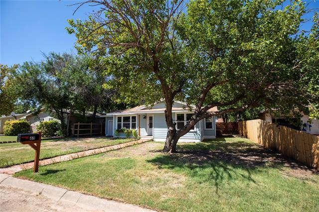 611 Dodson Drive, Stamford, TX 79553