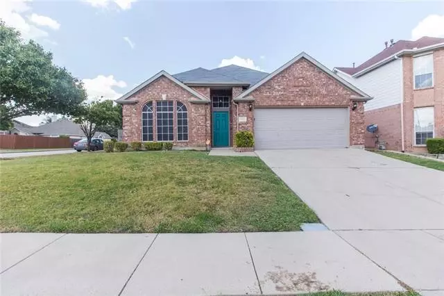 4701 Parkmount Drive, Fort Worth, TX 76137