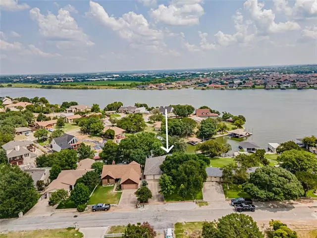 Granbury, TX 76048,626 S Rough Creek Court