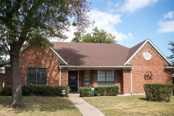 2221 Brookside Drive, Rowlett, TX 75088