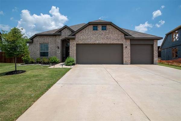 1017 Hopper Lane, Van Alstyne, TX 75495