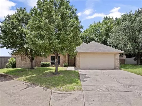 Hurst, TX 76053,341 Grace Circle