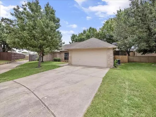 Hurst, TX 76053,341 Grace Circle