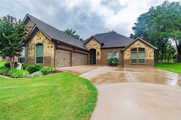 10403 Ravenswood Road, Granbury, TX 76049