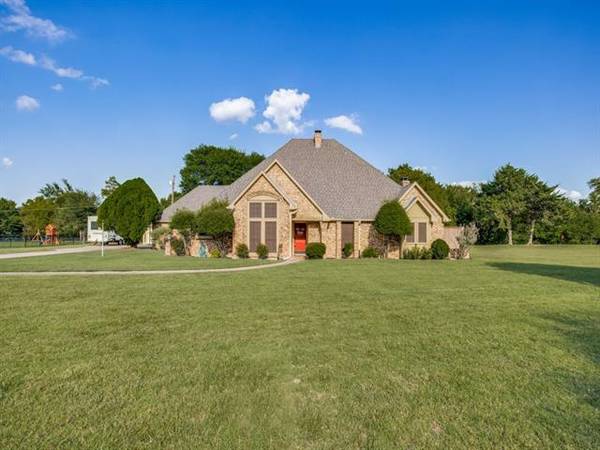 1153 Lynn Way, Waxahachie, TX 75165