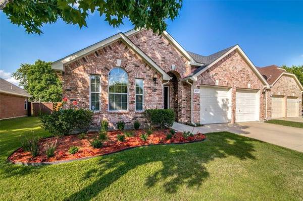 8721 Nairn Street, Rowlett, TX 75089