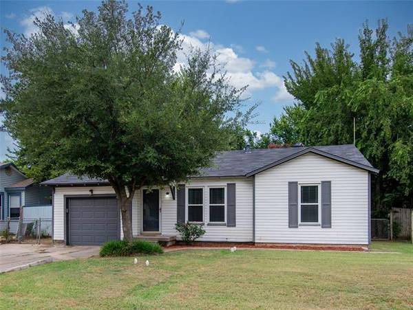 420 Harrison Lane, Hurst, TX 76053