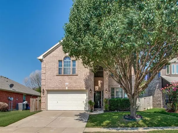 9120 Friendswood Drive, Fort Worth, TX 76123