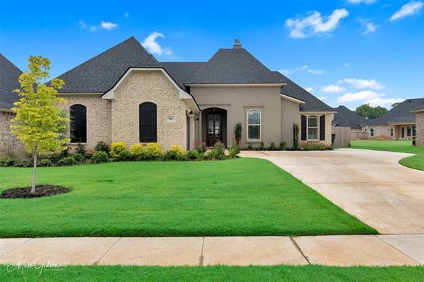 907 Chisolm Trail, Bossier City, LA 71111