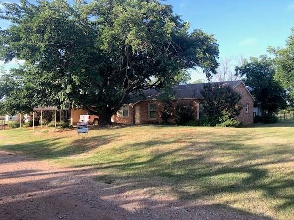 508 N College Street, Roby, TX 79543